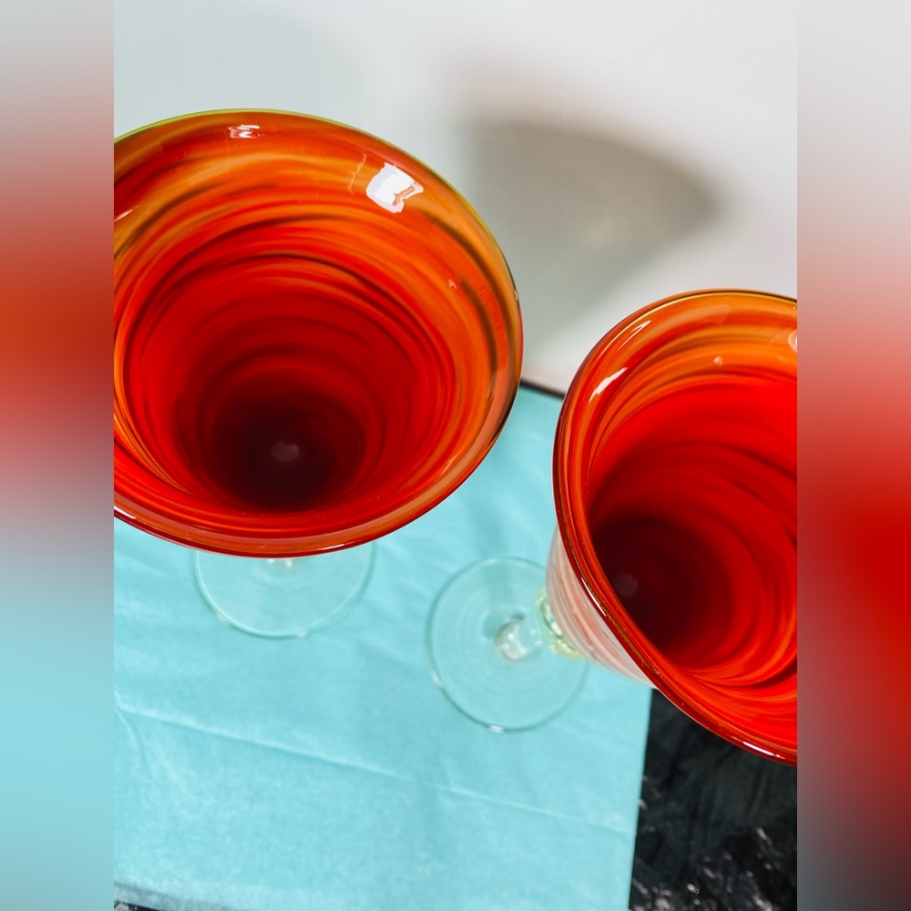 Red Twist Set of 2 Water Goblet 8" - 8 oz - Glass - Picture 9 of 9